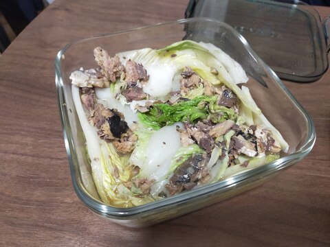 缶詰で簡単!いわし味噌煮と白菜のしなしなレンジ蒸し